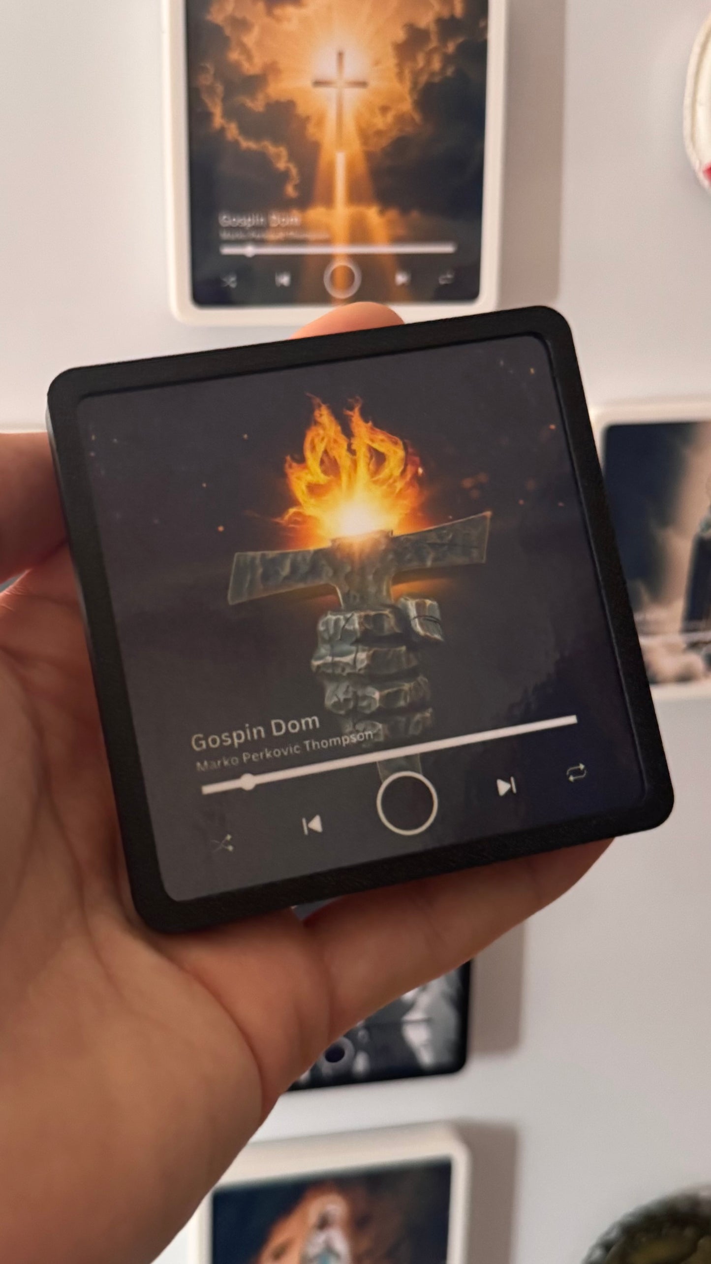 Slika "PLAMEN HRVATA" - Izaberi pjesmu